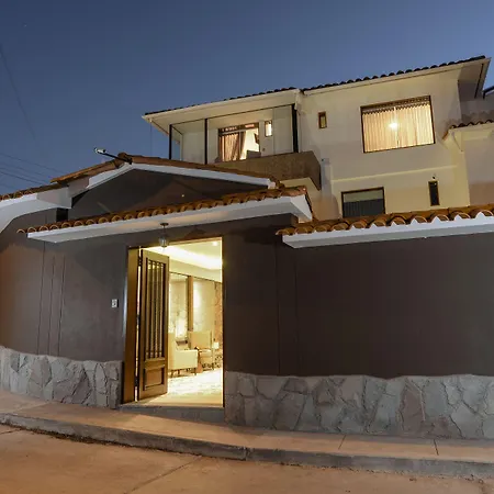 Casa Esmeralda By Katari